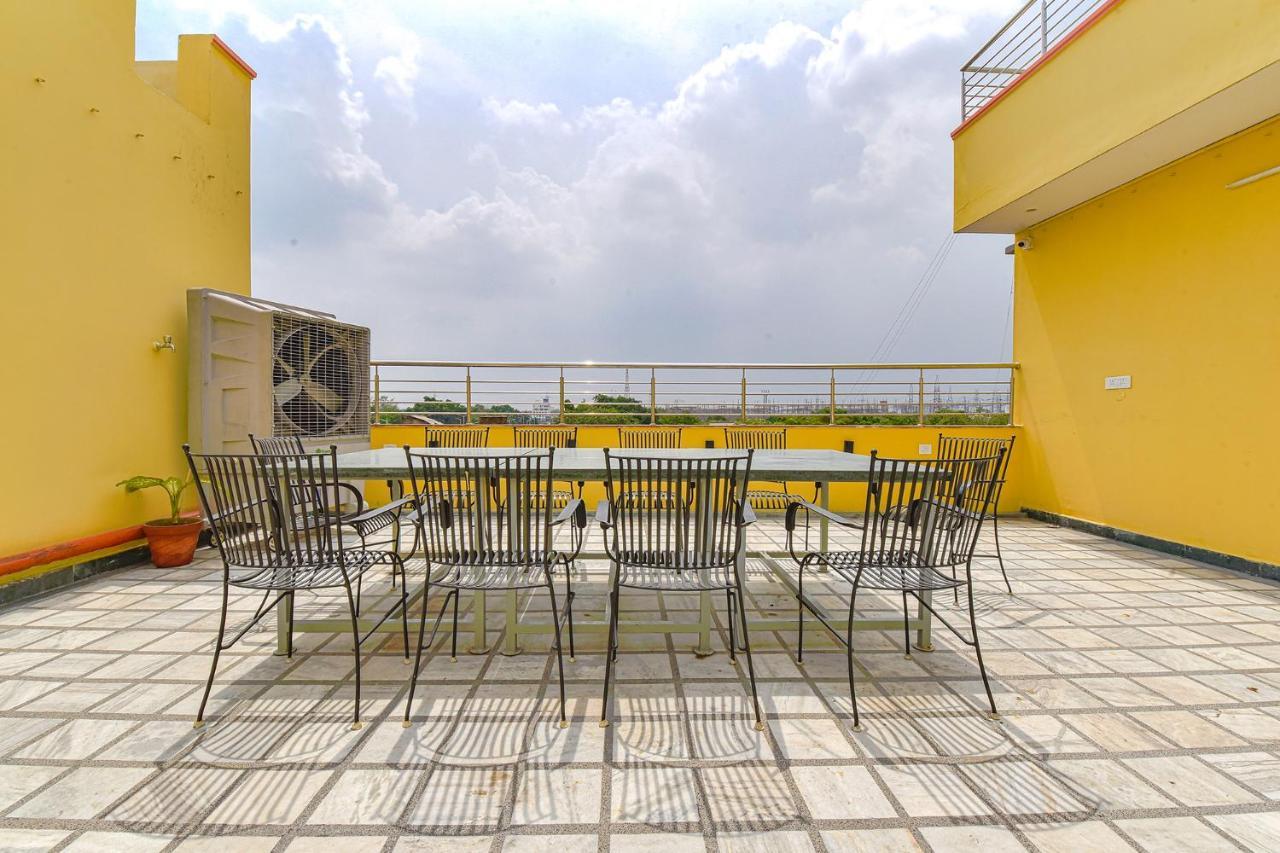 Fabhotel Umrao Haveli With Pool