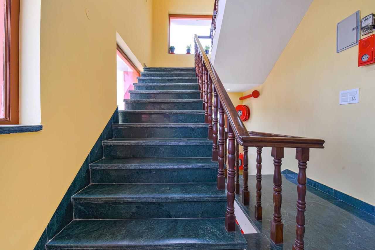 Hotel Fabhotel Umrao Haveli With Pool 3*